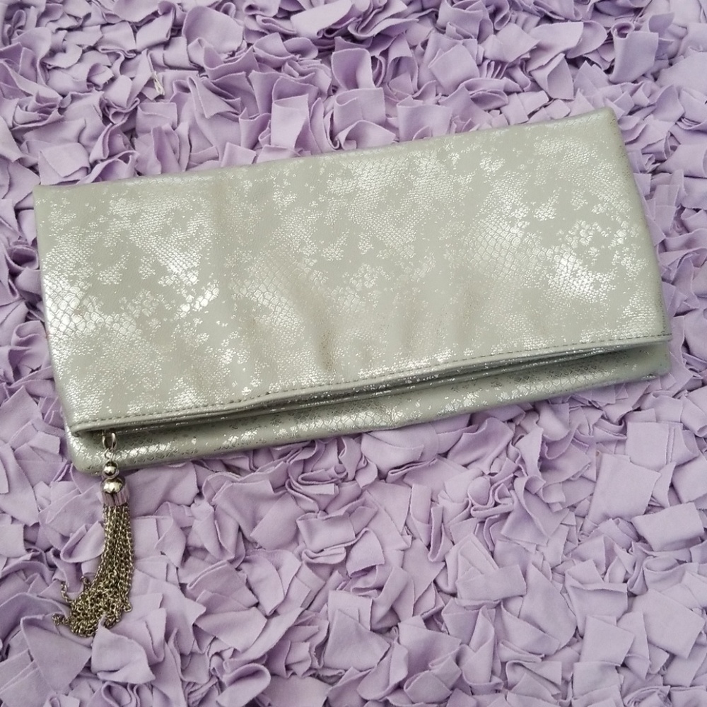The Limited clutch